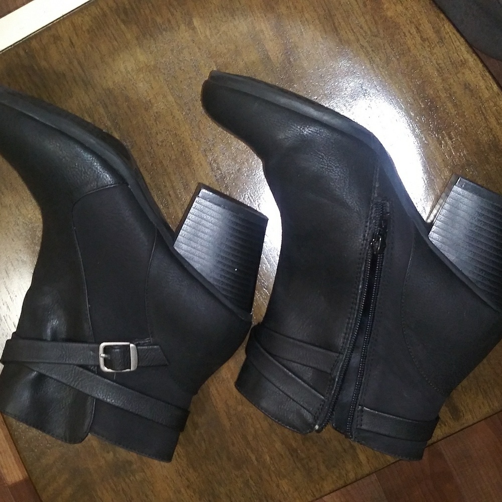 Black booties - Picture 4 of 5